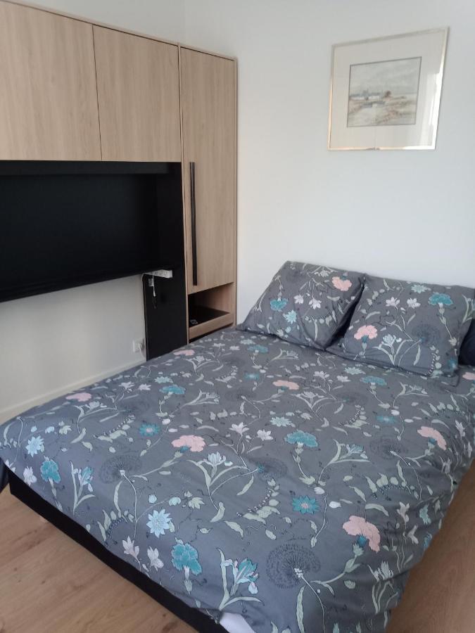 Appartement F2 Meuble Centre Ville บรีฟ-ลา-เกยยาร์ด ภายนอก รูปภาพ